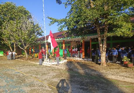 Upacara Bendera SMK Negeri 1 Bengkulu Selatan